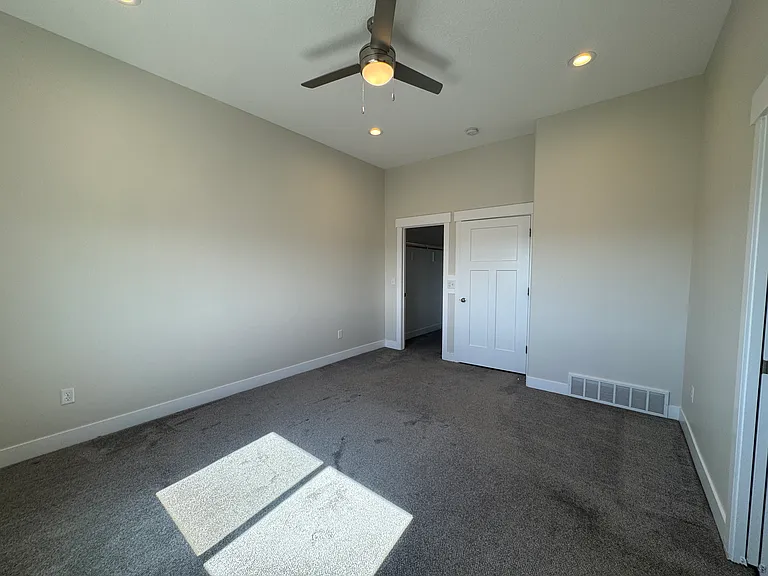 47 S Walker Pl — Photo 24
