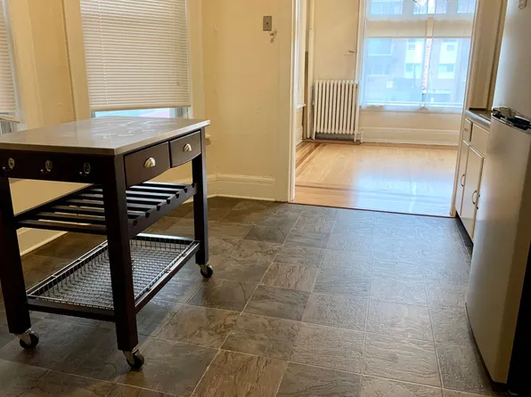 The Beaumont, 1227 N Milwaukee St APT 4, Milwaukee, WI 53202