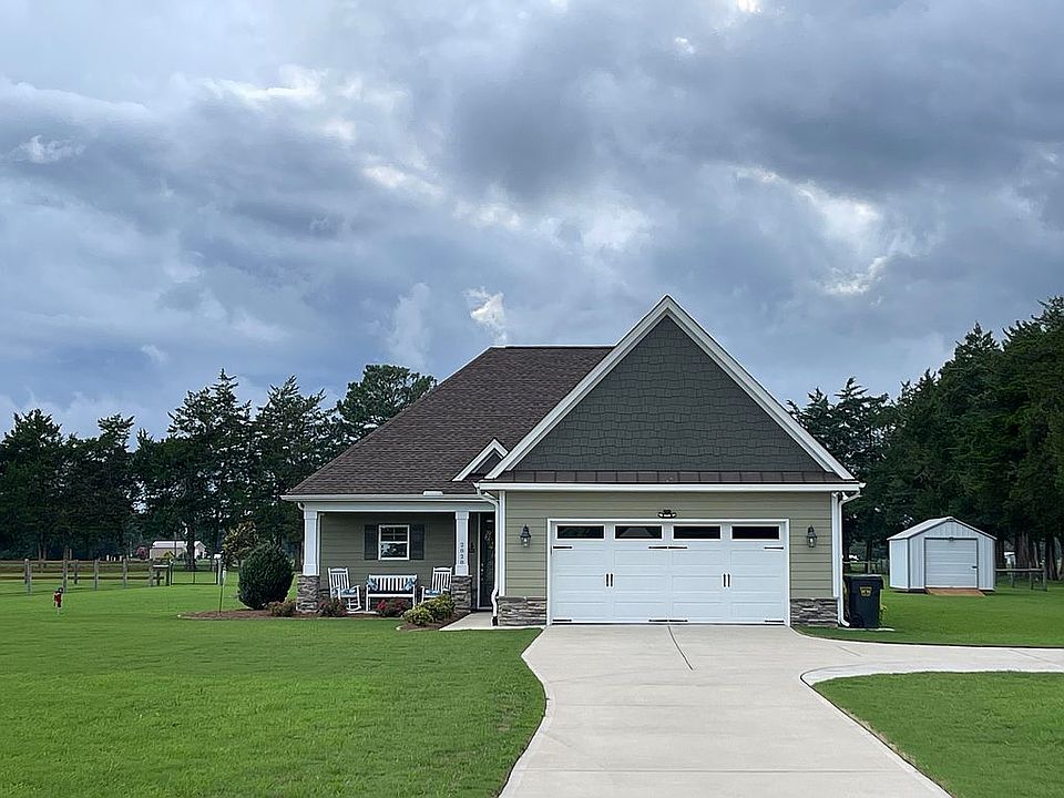 1st image of 2828 Lakewood Rd