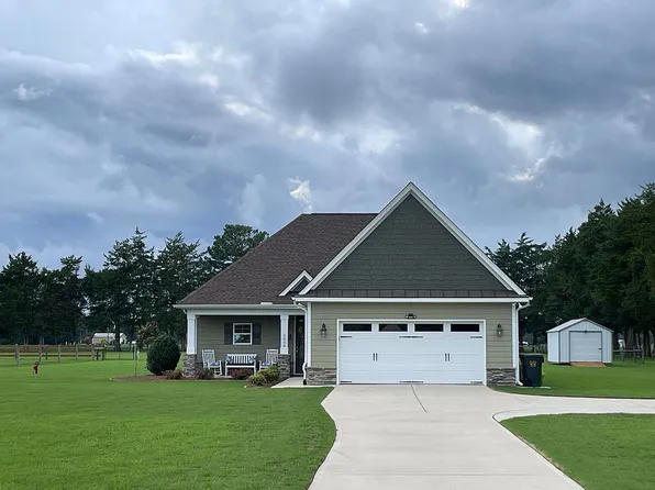 2828 Lakewood Rd, Four Oaks, NC 27524