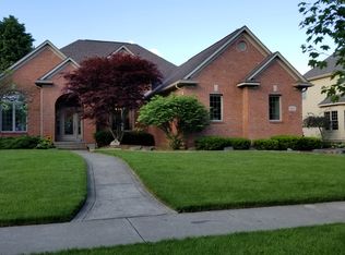 5665 Woodfield Pkwy, Grand Blanc, MI 48439