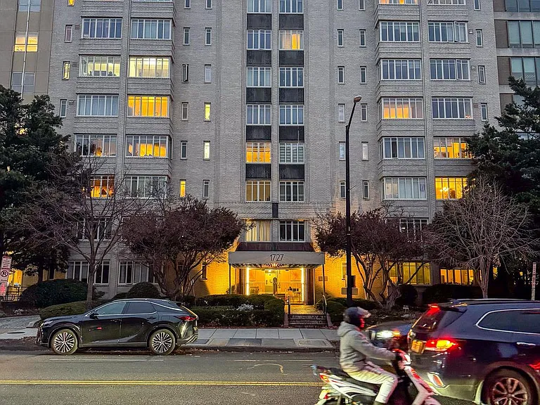 1727 Massachusetts Ave NW #819 — Photo 35