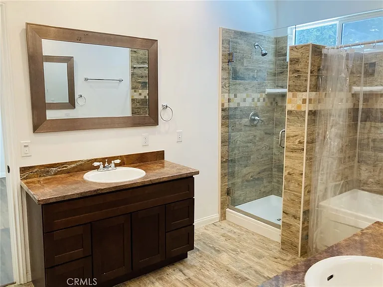 341 A Ln #173 — Photo 34