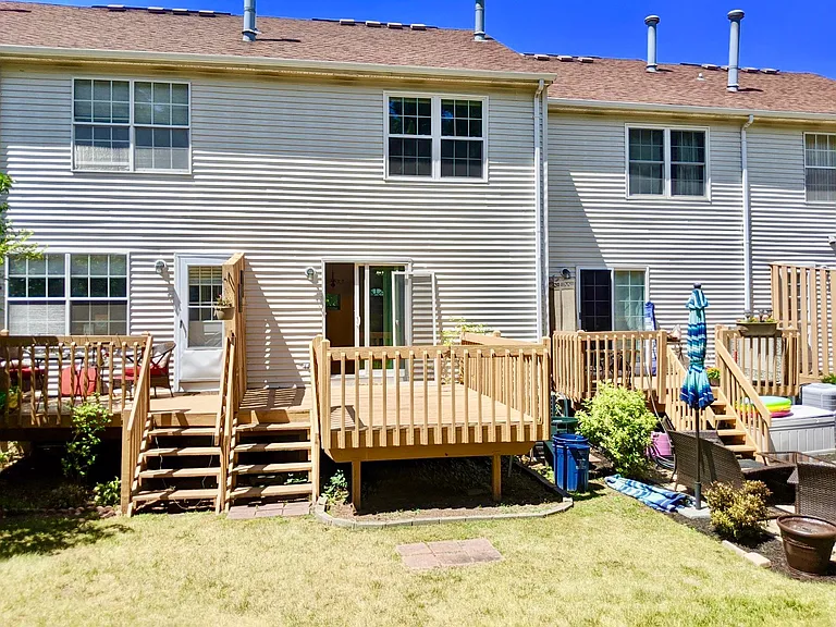 1503 Cobblestone Ct — Photo 14