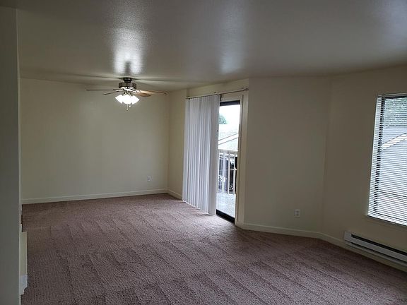 2nd image of 1617 1st St Unit 25