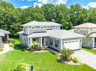 16 Horizon Hill Ter, Fairport, NY 14450