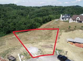 2105 Laurel Ridge Dr, Clairton, PA 15025