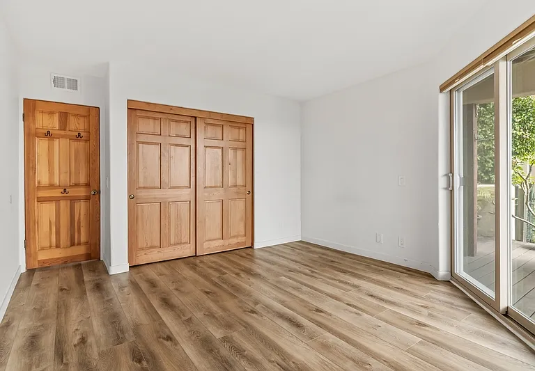 2594 Montgomery Ave #1 — Photo 19