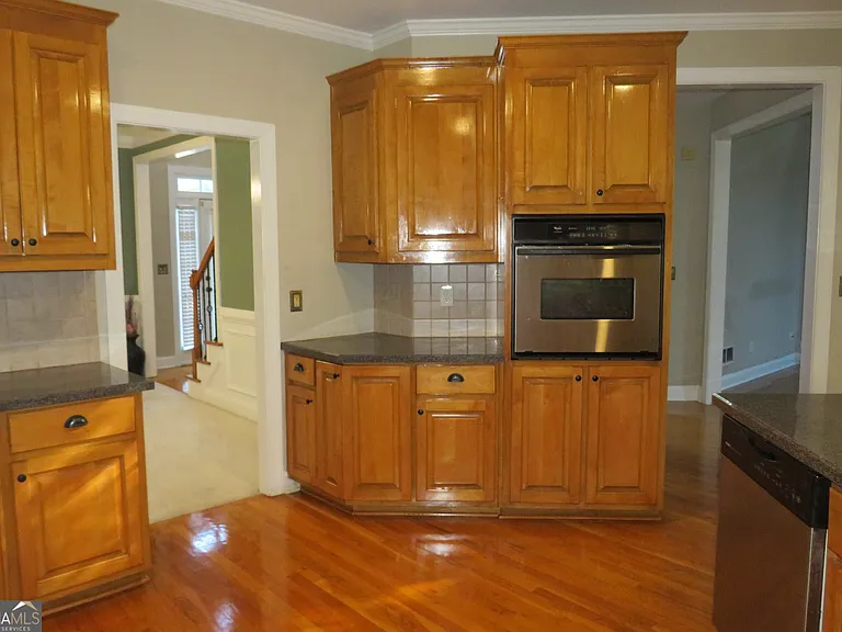 2205 Crescent Walk — Photo 21