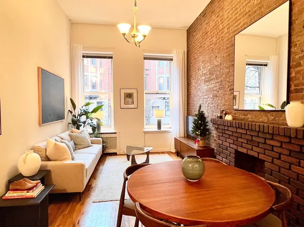 157 West 75th Street image 3 of 9