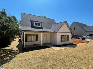 103 N Spencer St, Duncan, SC 29334