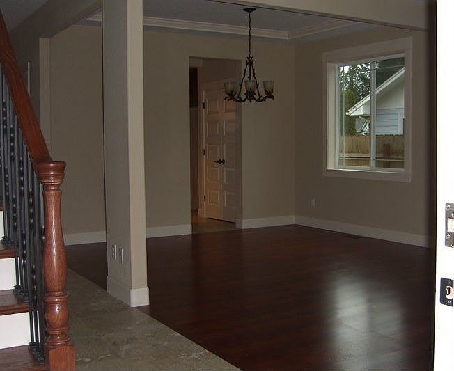 Dining room from entry