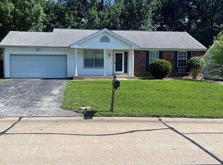 414 Eagle Ridge Dr, Saint Peters, MO 63376