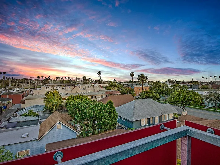Scenic Bixby Apartments balcony views