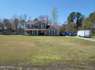 221 Lee Rogers Rd, Hubert, NC 28539