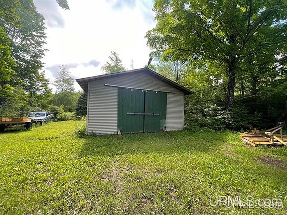 2nd image of 243 Net River Rd