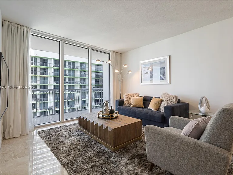1750 N Bayshore Dr #3409 — Photo 3
