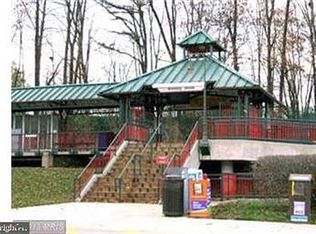 8011 W Rockglen Ct, Springfield, VA 22152