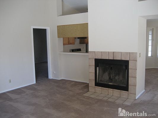 3rd image of 1519 E Rosemonte Dr
