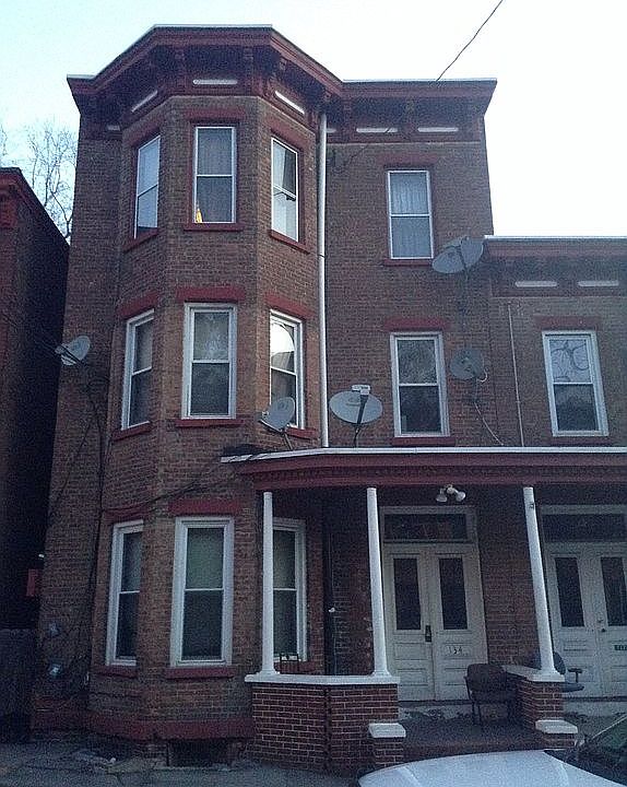 1st image of 134 Renwick St