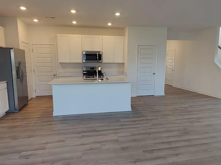 2209 Dixon Creek Dr — Photo 15