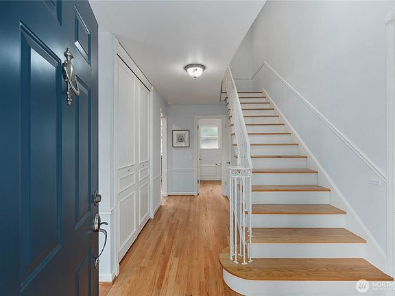 4th image of 6155 93 Avenue SE
