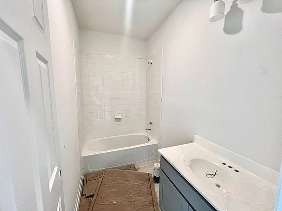 Construction progress - secondary bath