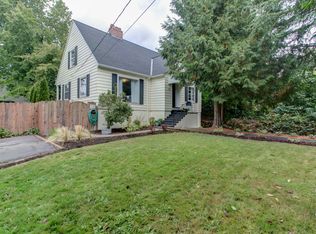 6045 SW Taylors Ferry Rd, Portland, OR 97219