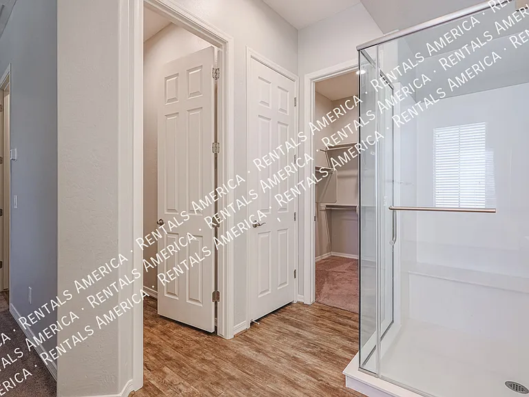 4429 E Jones St — Photo 13