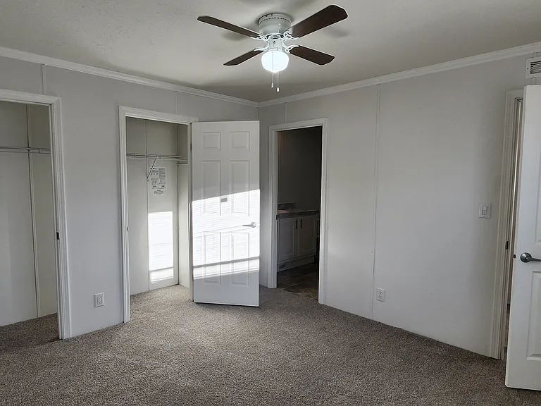 5425 Valley Dr #34 — Photo 17