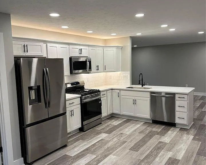 Eat - in Kitchen