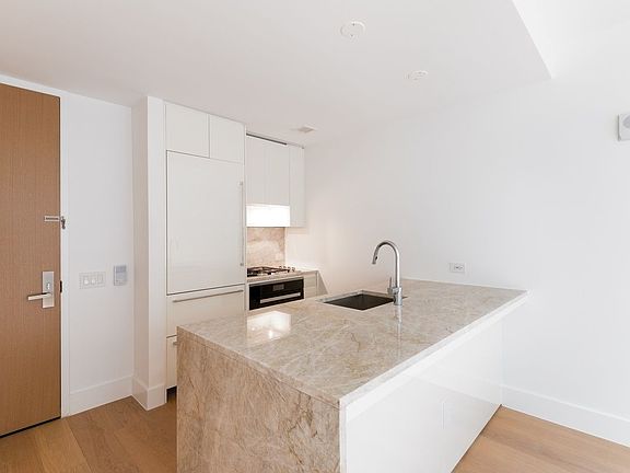 5th image of 15 W 61st St #8G