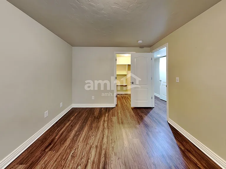 7128 N Kiowa Pkwy — Photo 19