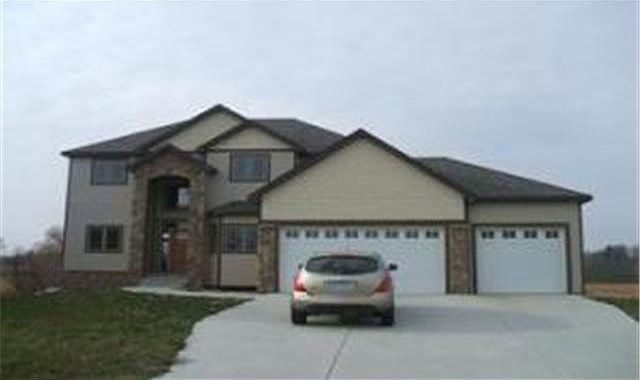 1st image of 1011 Fairway Court SE