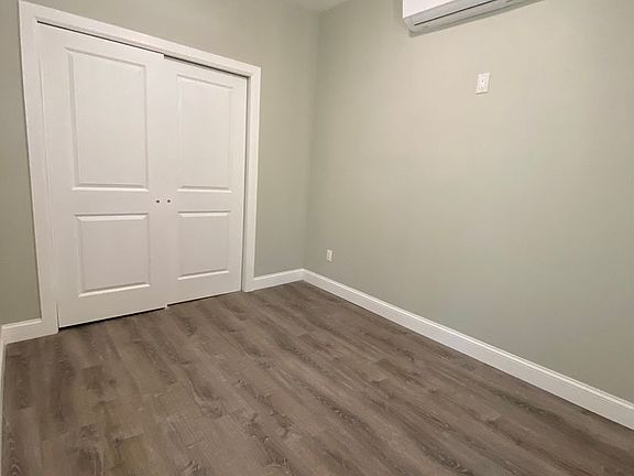 3rd image of 80-82 Allen St N #2A