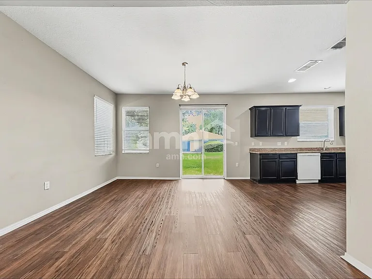 18934 Randall Pl — Photo 5