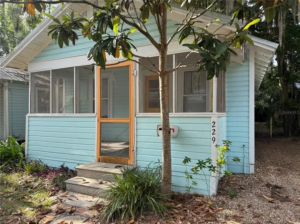 229 NW 4th Pl, Gainesville, FL 32601