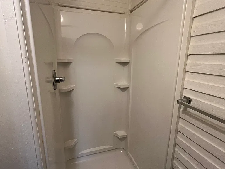 310 N Bennett St — Photo 12