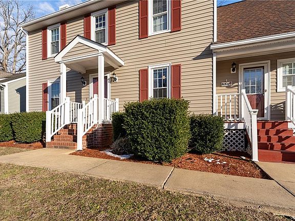 2nd image of 4913 Merlin Ln