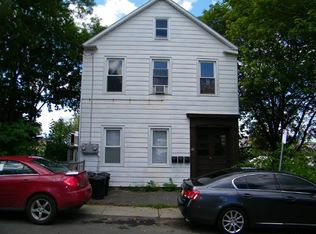 61 Lawrence St, Rensselaer, NY 12144