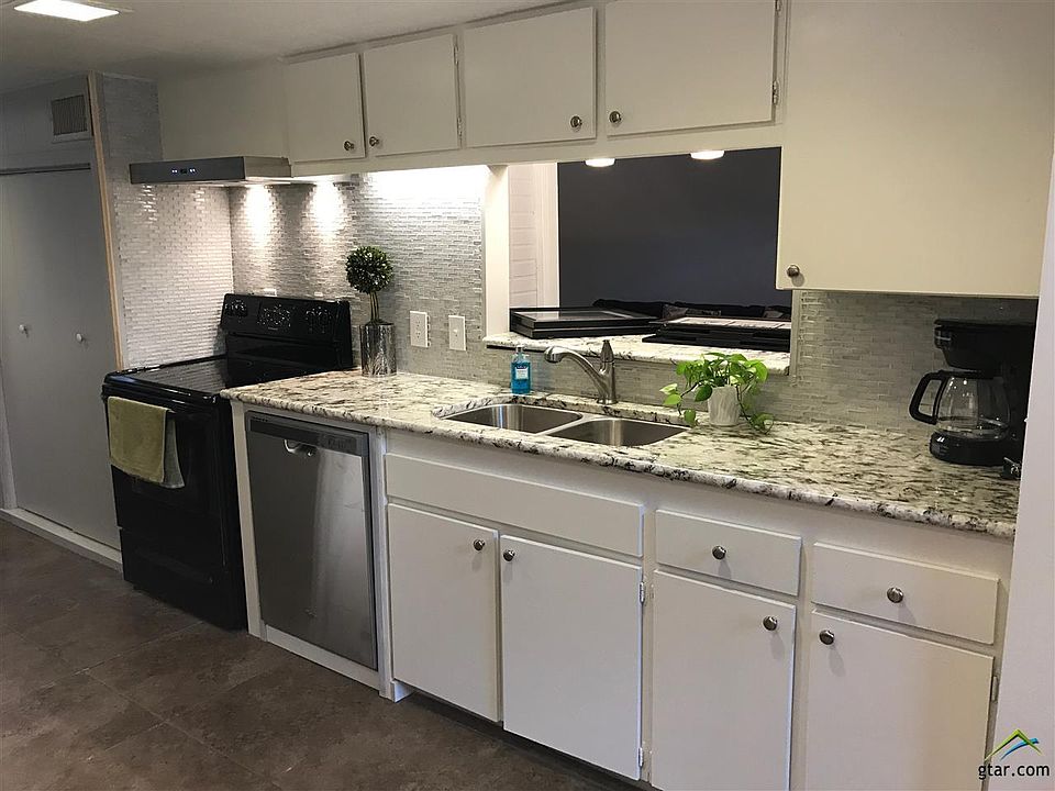 1st image of 1418 Hideaway Ln W