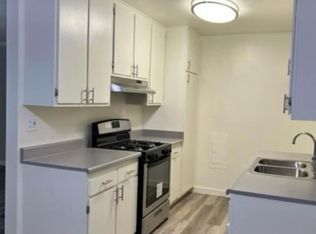 8821 Owensmouth Ave APT 18, Canoga Park, CA 91304