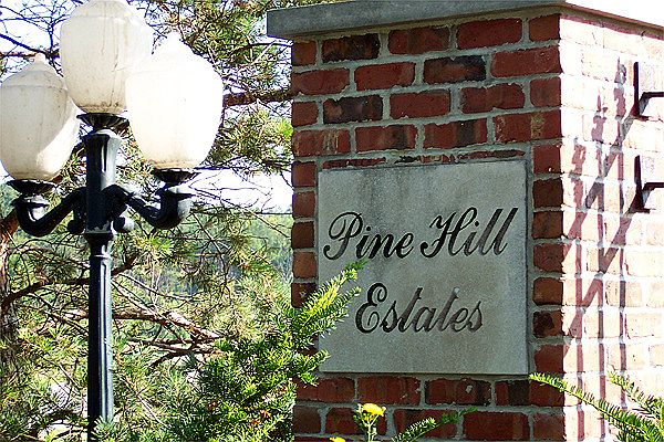 1st image of 16545 Pine Hill Dr