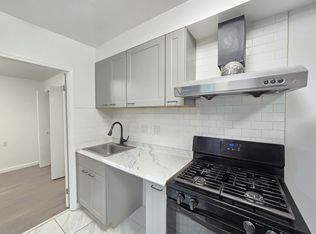 48-49 38th St #2F, Long Island City, NY 11101