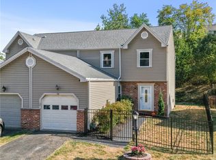 13 Villa Ct, Pittsburgh, PA