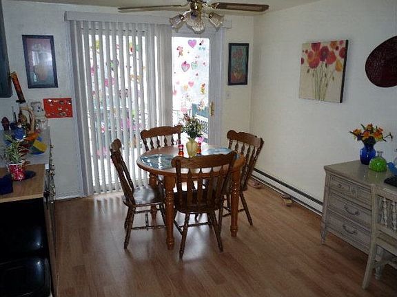 5th image of 117 N 12th Ave