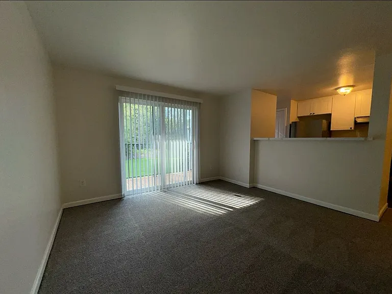 250 Weatherstone Ln NE #A — Photo 10