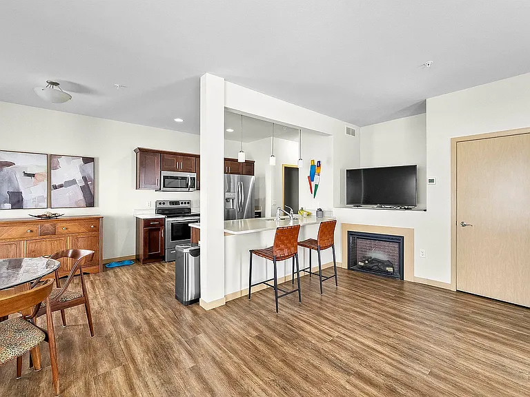 6062 Driscoll Dr — Photo 12