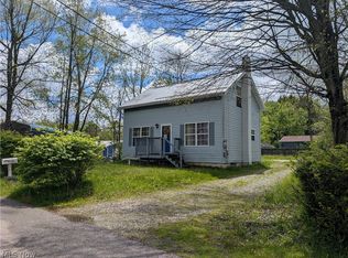 4096 Sherman St, Barberton, OH 44203