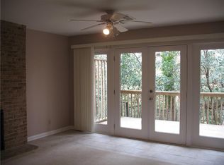 924 Castle Falls Dr, Atlanta, GA 30329